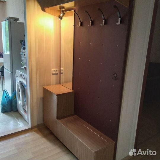 Вешалка для одежды напольная деревянная