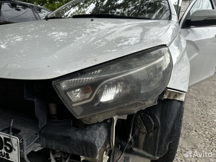 Фара передняя левая на весту завод