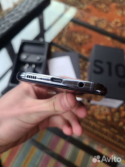 Samsung Galaxy S10e (Snapdragon 855), 6/128 ГБ
