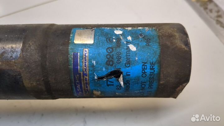 Амортизатор подвески левый передний BMW 7 E38