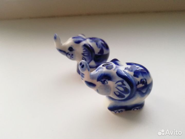 Фигурки слоников, Гжель