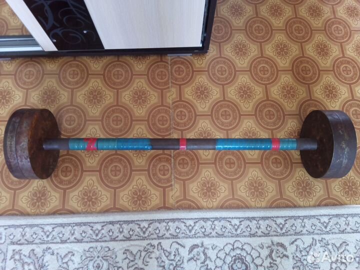 Штанга, гири, гантели