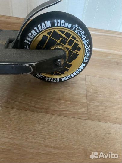 Трюковой самокат tech team horoshy