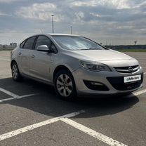 Opel Astra 1.4 AT, 2013, 75 000 км, с пробегом, цена 650 000 руб.