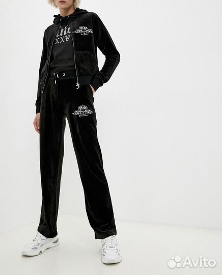 Костюм женский