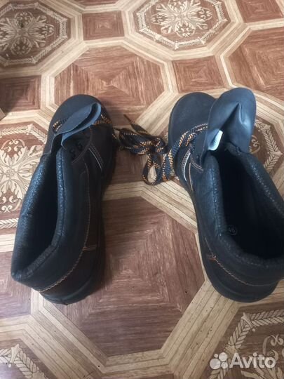 Продам спецобувь