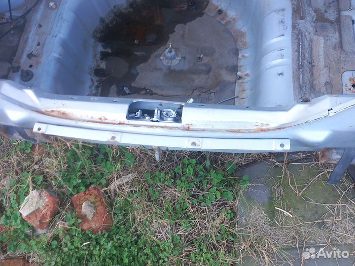 Задняя панель фартук Киа Спектра