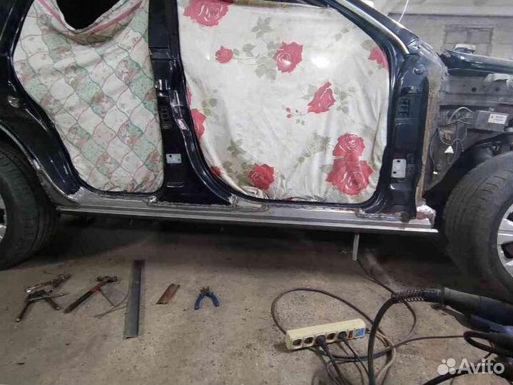 Пороги для Volkswagen Touareg 2002-2010 (GP)