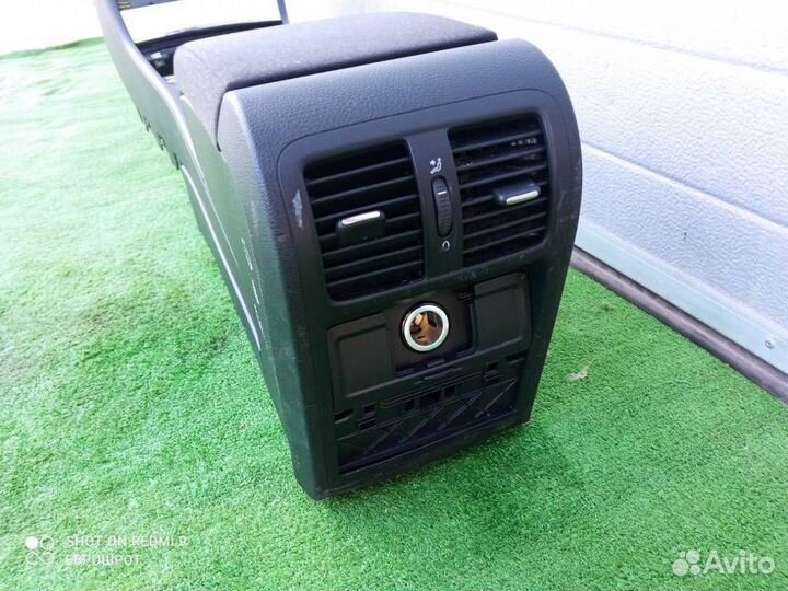 Подлокотник Volkswagen Passat (B6) (2005-2010) Фо