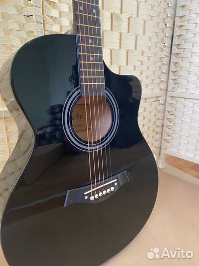 Гитара новая Fabio