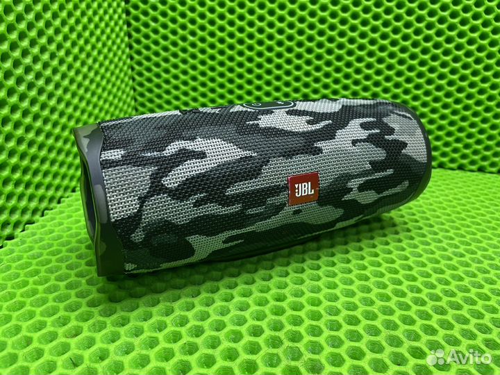 Беспроводная акустика JBL Charge 4 Squad Camo