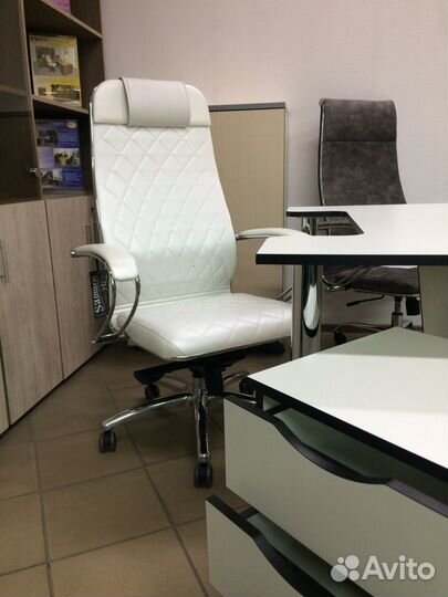 Компьютерное кресло Метта