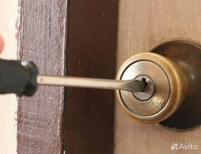 Вскрытие.Замена.Ремонт Замков дверных,сейфов,авто