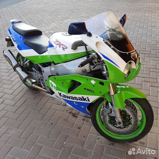 Kawasaki zx750r