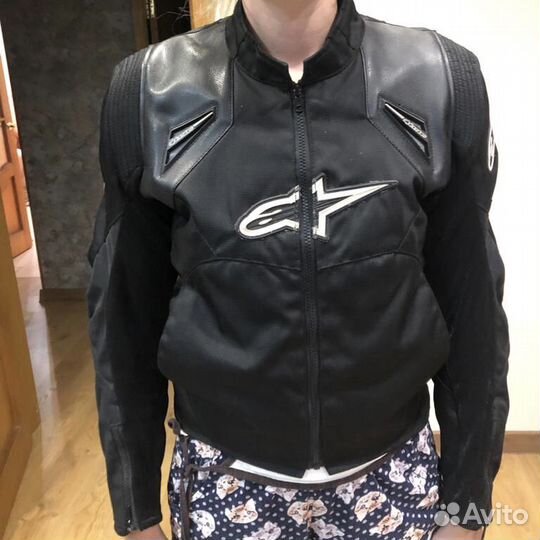 Мотокуртка кожаная мужская xs