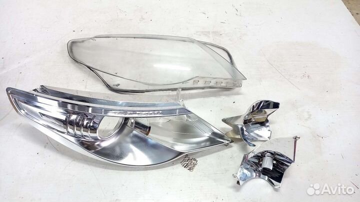 Фара правая Volkswagen Passat CC