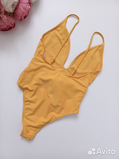 Купальник женский слитный новый na-kd