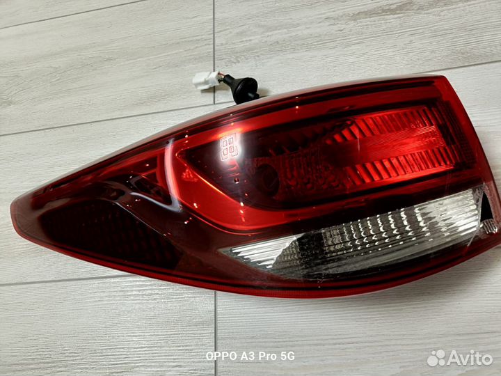 Задняя фонарь левая от kia rio 4 2021