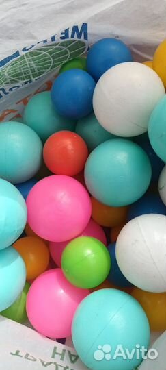 Шарики для сухого бассейна бу + игрушки
