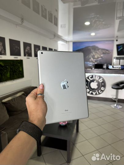 iPad 6Gen 2018 32Gb Silver б/у