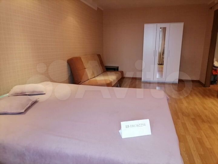 1-к. квартира, 45 м², 15/18 эт.