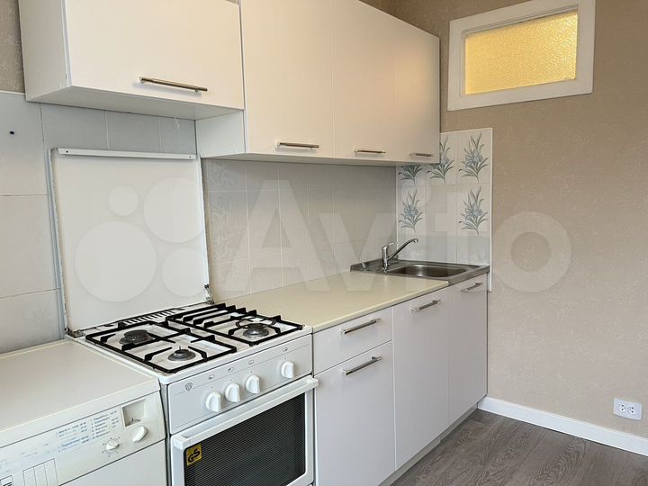 2-к. квартира, 51 м², 4/9 эт.