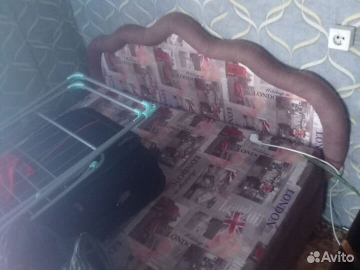 Стеральная машинка, кровать