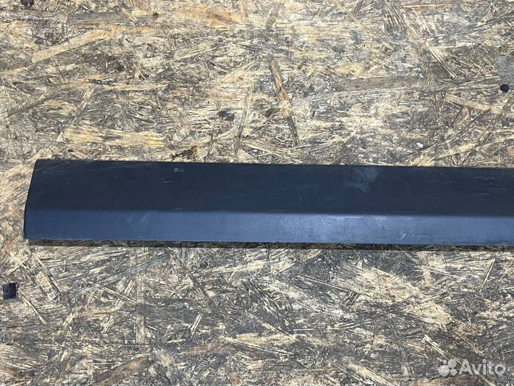 Молдинг двери передней левой Jeep Compass 2 2019