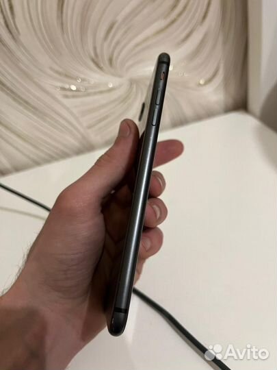 iPhone 8 Plus, 64 ГБ