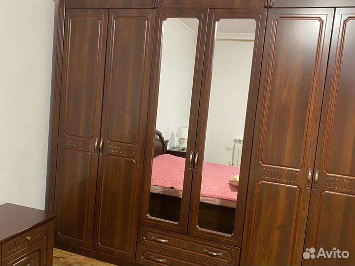 Спальный гарнитур бу