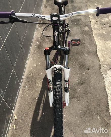Велосипед specialized