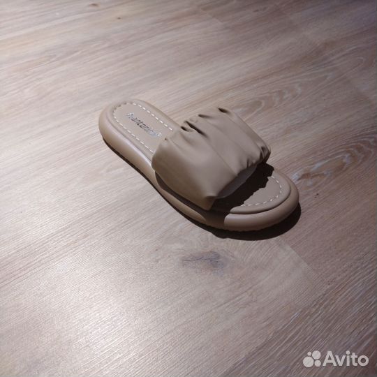 Шлёпанцы