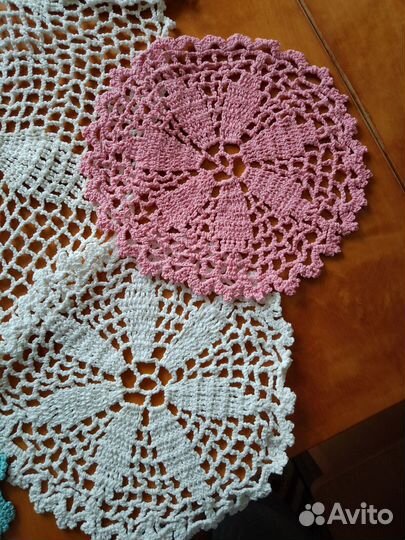 Салфетки, шапки, береты