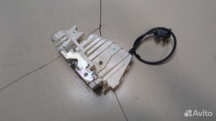 Замок двери Mercedes R W251 2005, 2006