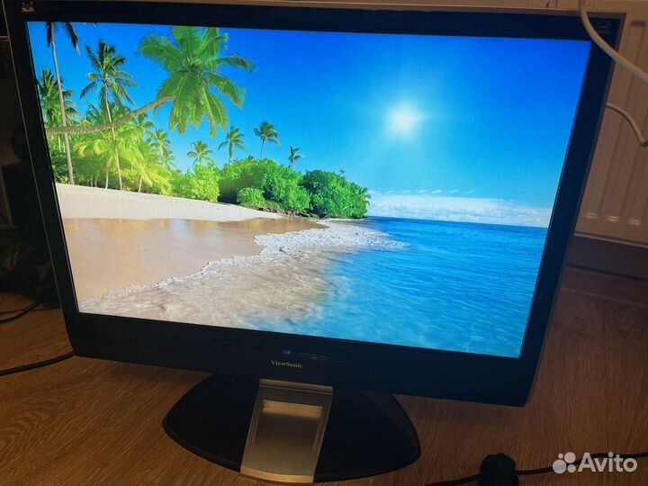 Монитор с встр колонками 24 дюйма