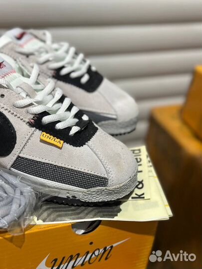 Кроссовки Nike cortez