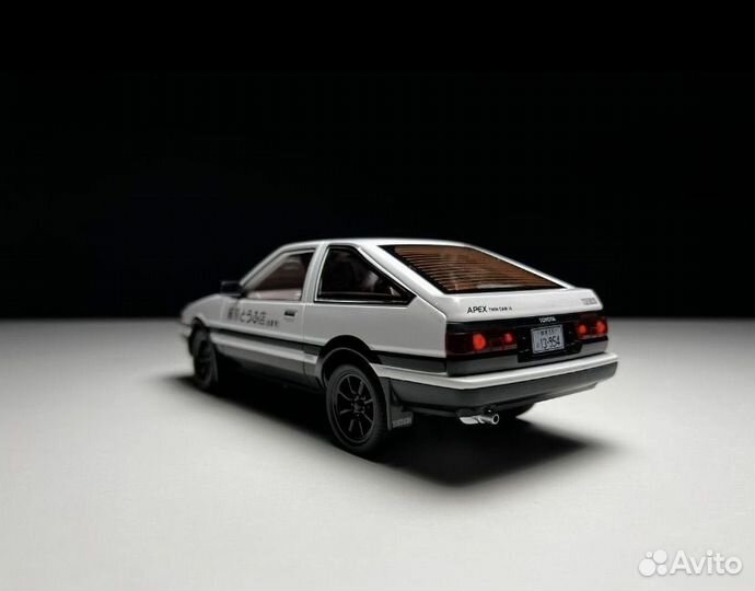 Коллекционная машинка Toyota ае 86