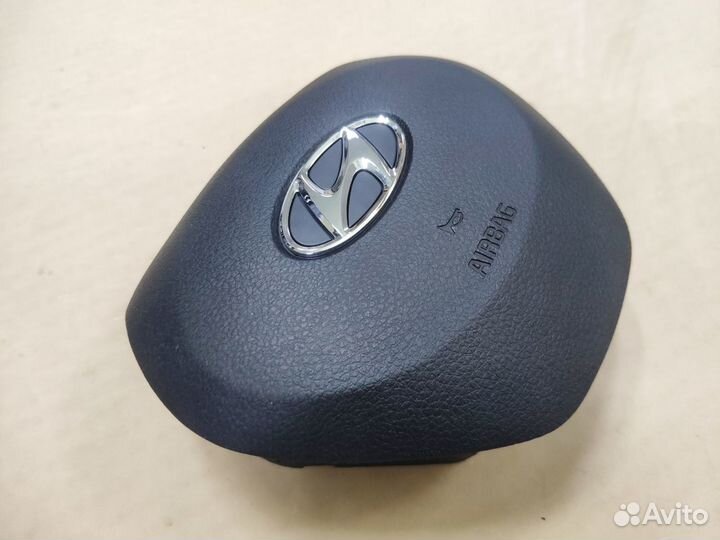 Накладка руля Santa Fe (2018-2021)