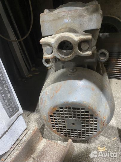 Электродвигатели 380-220