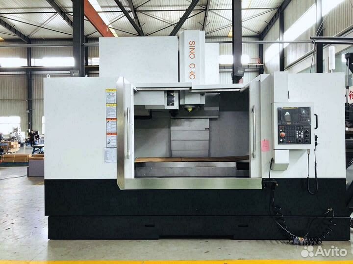 Фрезерный центр BL-Y1100 с обслуживанием