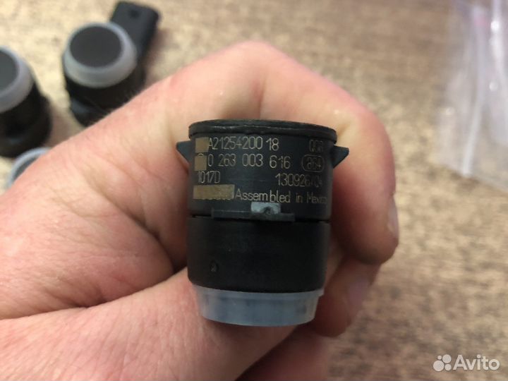 Датчик парковки Mercedes A2125420018