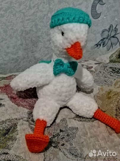 Гусик вязаный