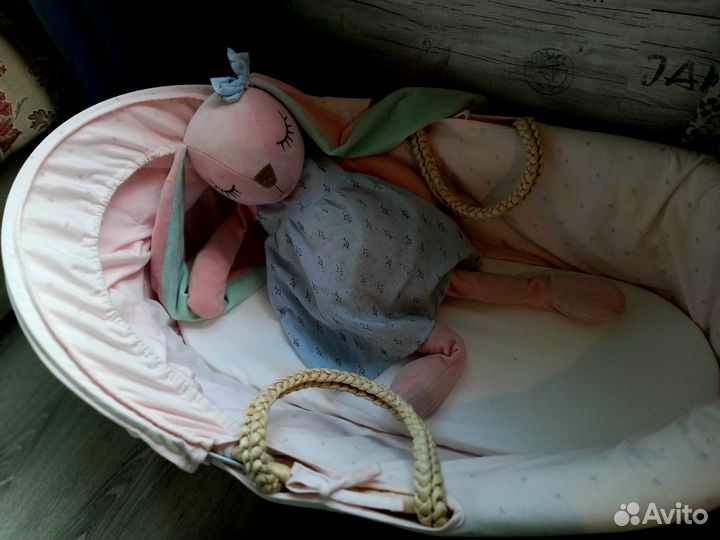 Плетеная корзина люлька