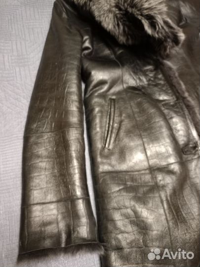 Дубленка натуральная женская с капюшоном