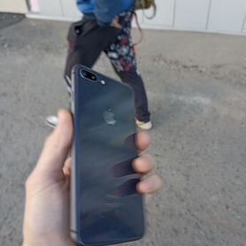 iPhone 8 Plus, 64 ГБ