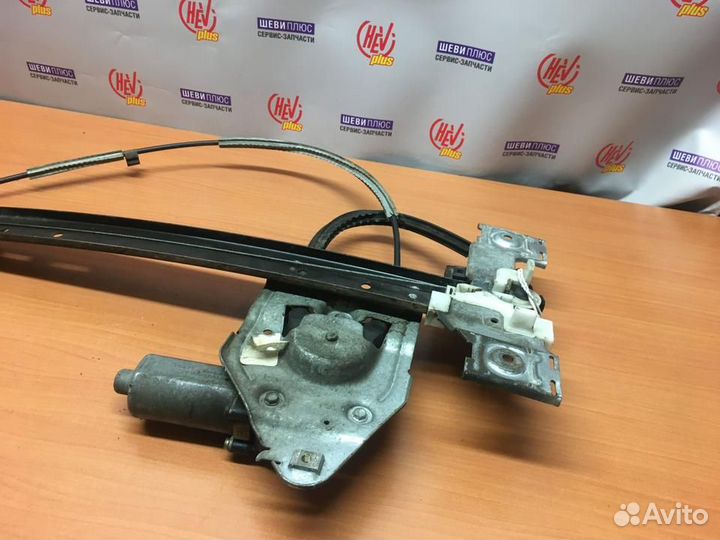 Регулятор стеклоподъемника Cadillac Escalade