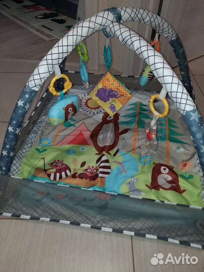 Развивающий коврик для малышей