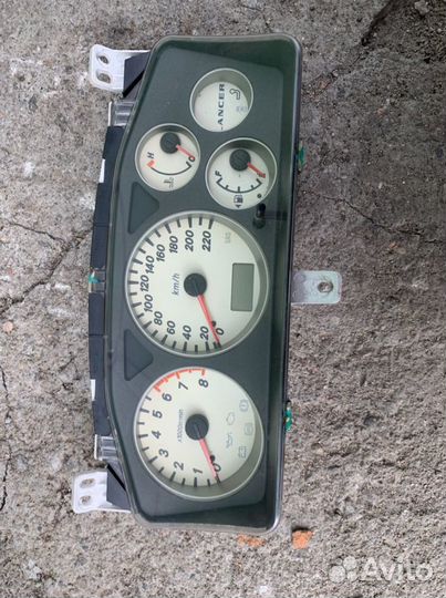 Панель приборов Mitsubishi Lancer (CS/Classic) 200