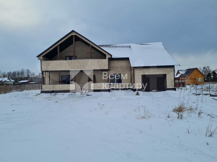 Дом 375 м² на участке 12 сот.