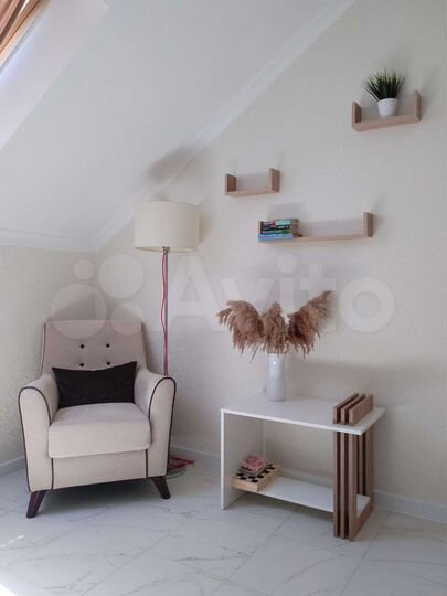 3-к. квартира, 70 м², 3/3 эт.